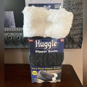 Huggle Slipper Socks